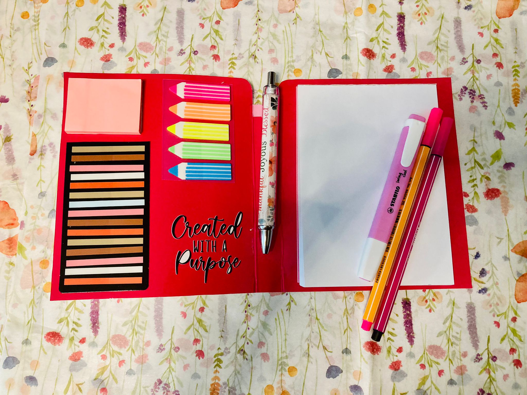 Notebook set: Post it + Notepad (includes the Stabilo Set)